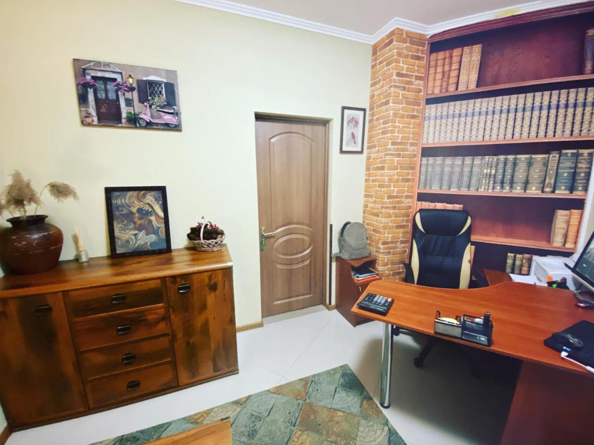 Skhidnytsia Hotel Three Korony מראה חיצוני תמונה