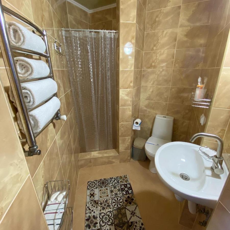 Skhidnytsia Hotel Three Korony מראה חיצוני תמונה