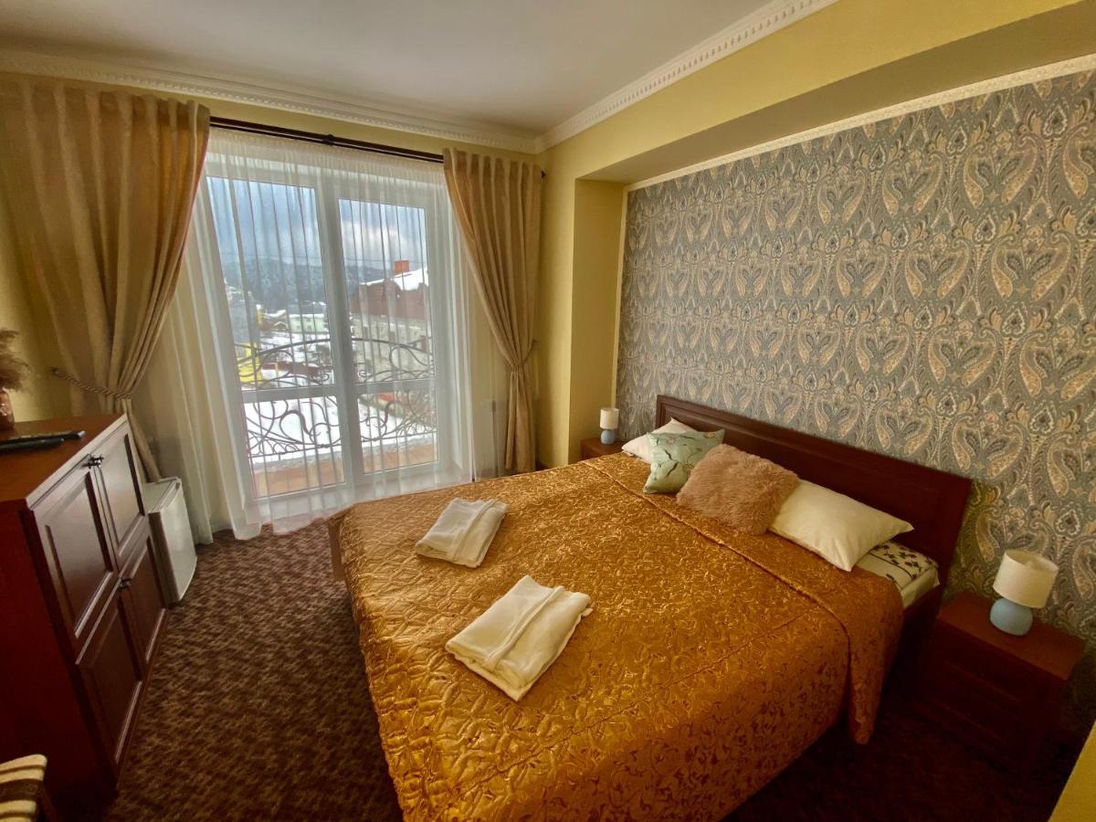 Skhidnytsia Hotel Three Korony מראה חיצוני תמונה