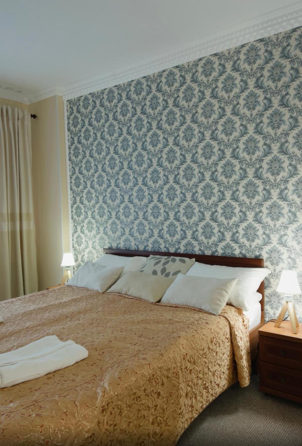 Skhidnytsia Hotel Three Korony מראה חיצוני תמונה