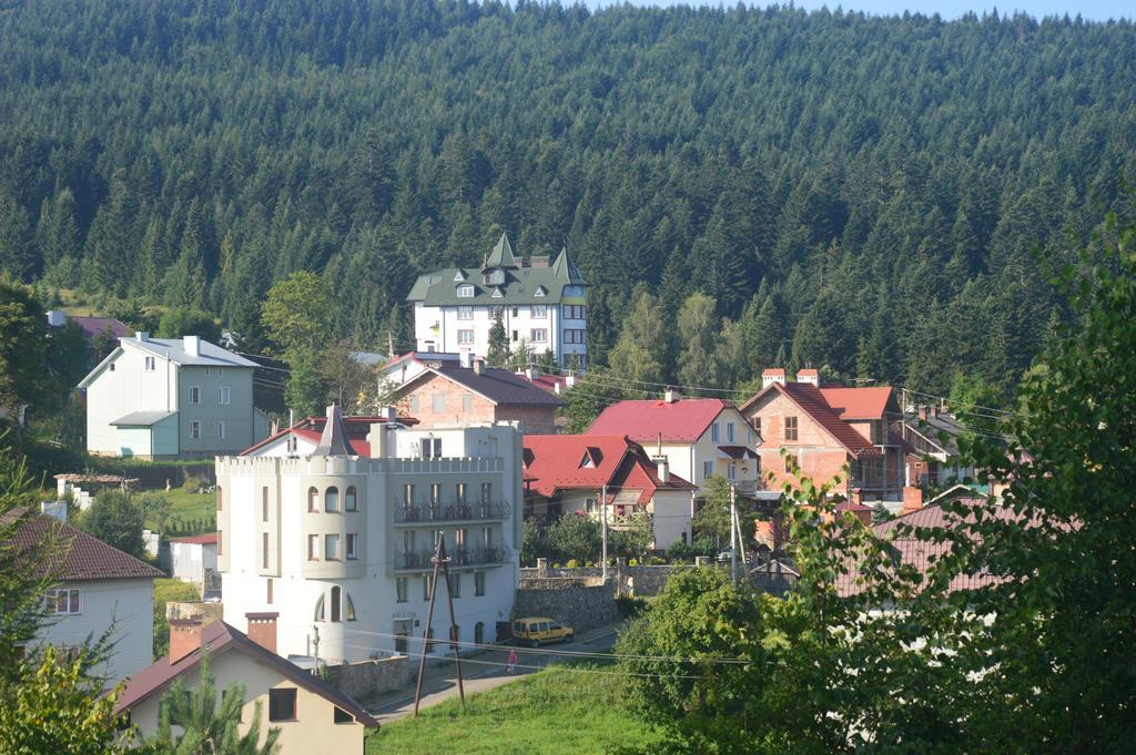 Skhidnytsia Hotel Three Korony מראה חיצוני תמונה
